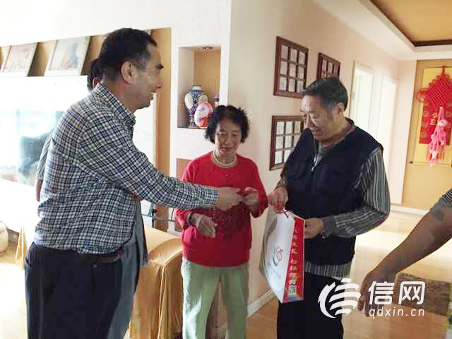 9.9日老人节曹会长带领部分副会长去河西街道看 