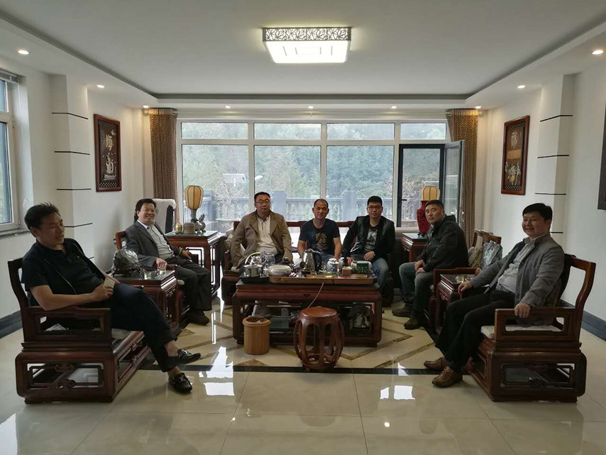 常务副会长王旭峰一行考察会员单位