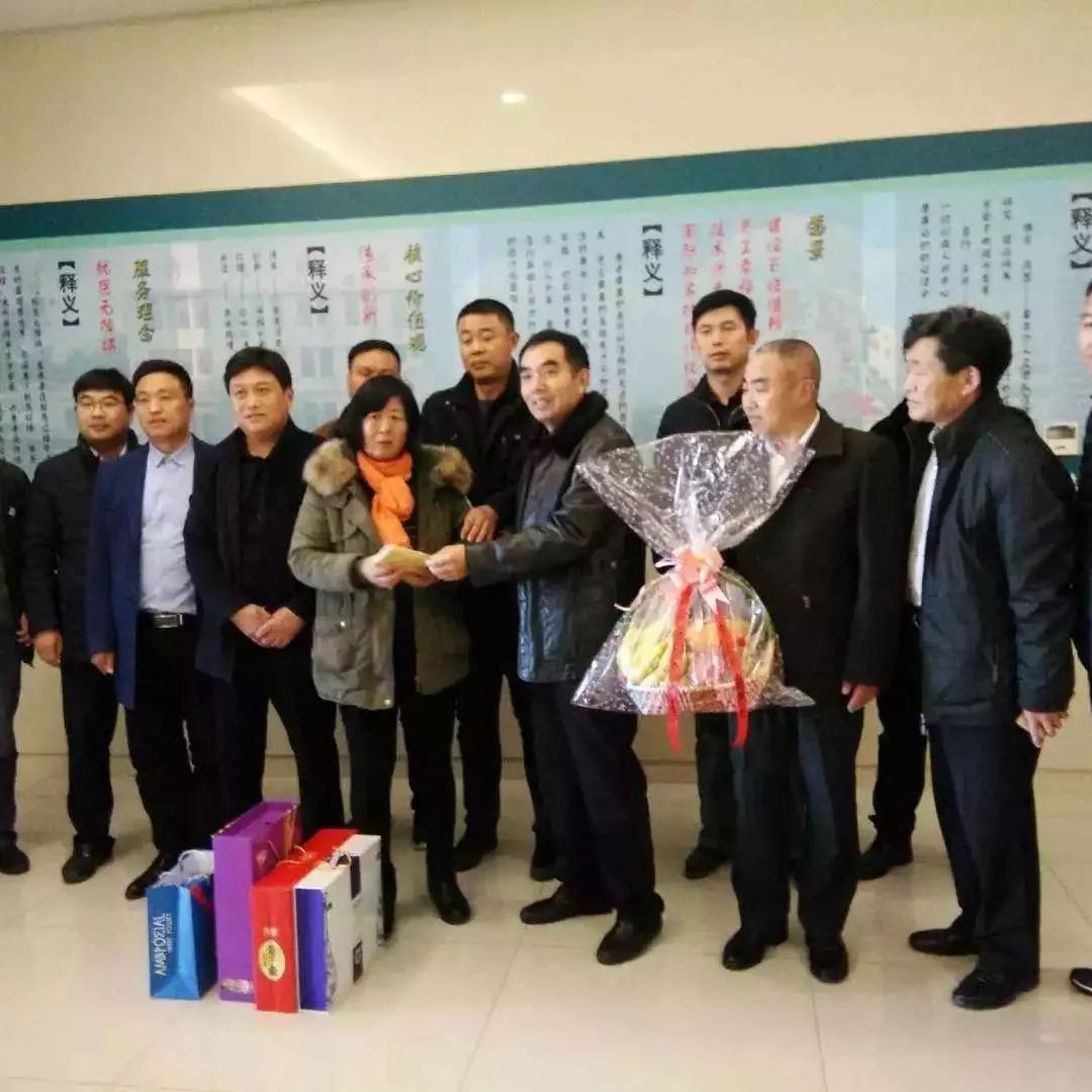 青岛单县商会曹会长一行看望慰问黄岛“1126”交通事故受害者