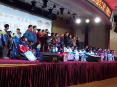 青岛单县商会受邀参加“不忘初心 情系老区” 单县611助学工程捐赠仪式