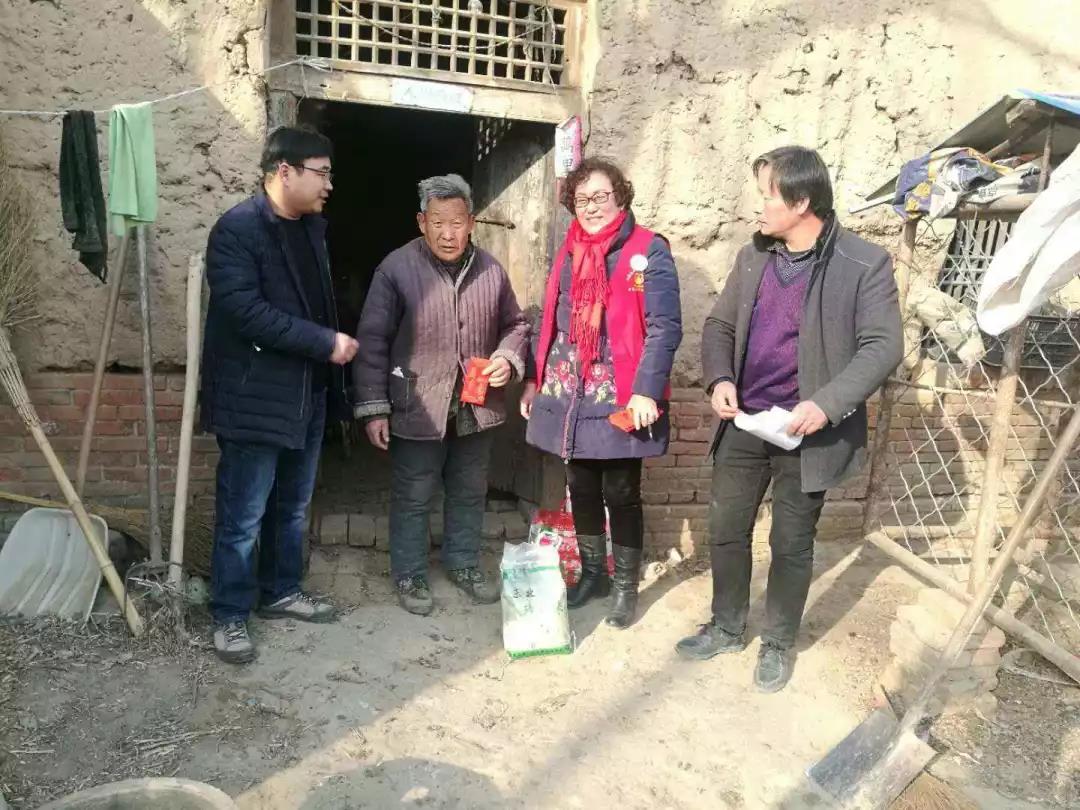 单县商会善行助家乡，爱心暖夕阳 