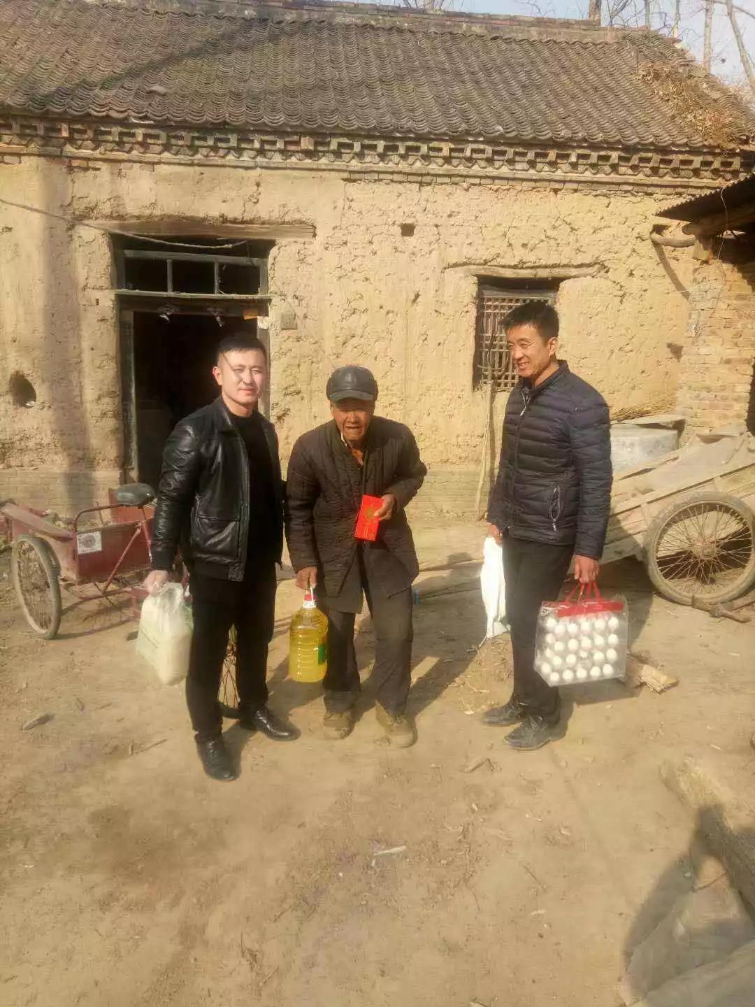 单县商会善行助家乡,爱心暖夕阳