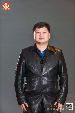 青岛单县商会理事 张  华