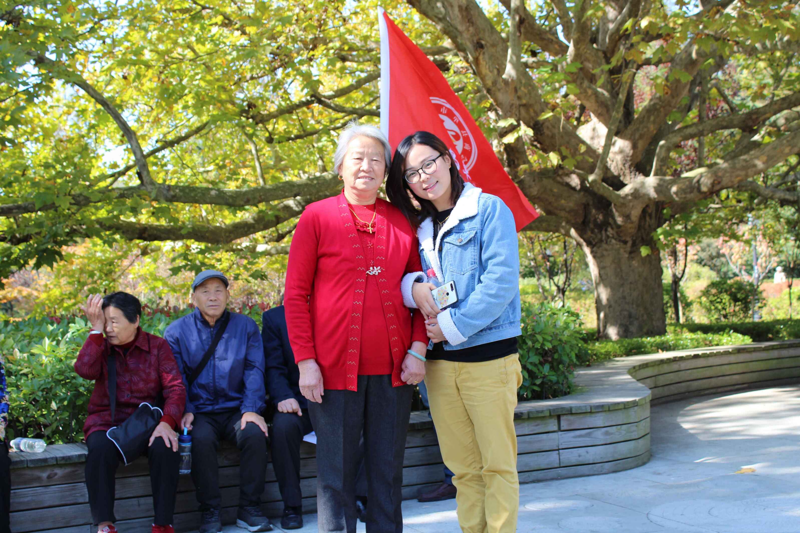 青岛单县商会重阳节举办敬老爱老 联谊活动