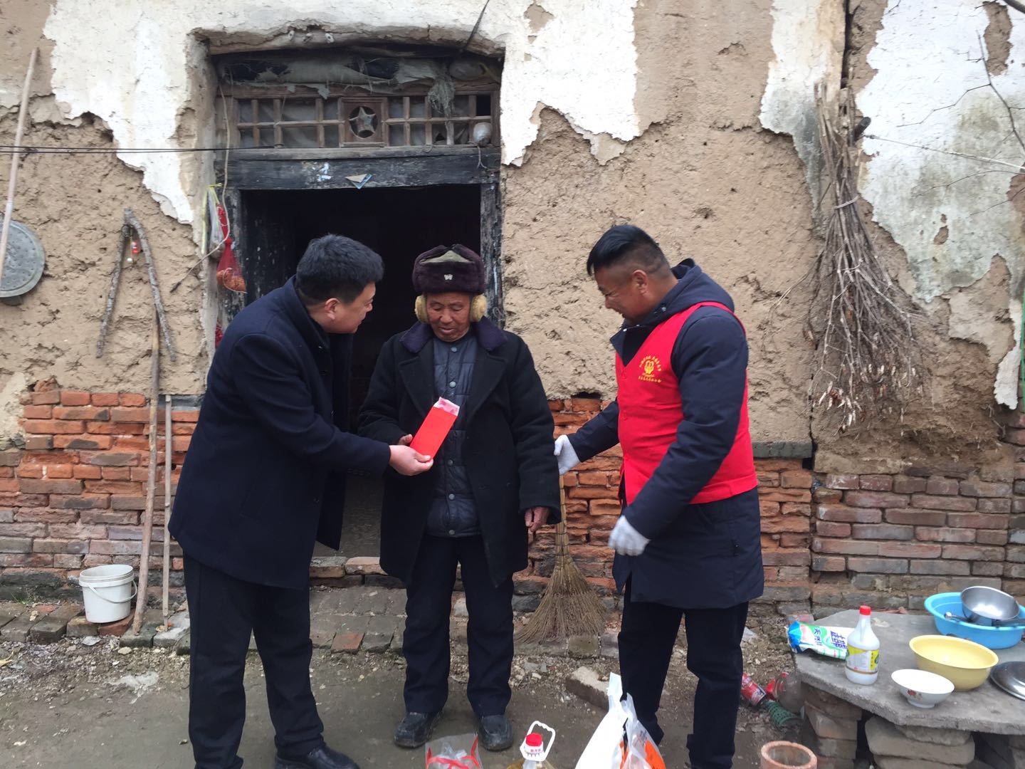 善商助家乡·爱心暖冬行 ——记青岛单县商会家乡“暖冬”活动