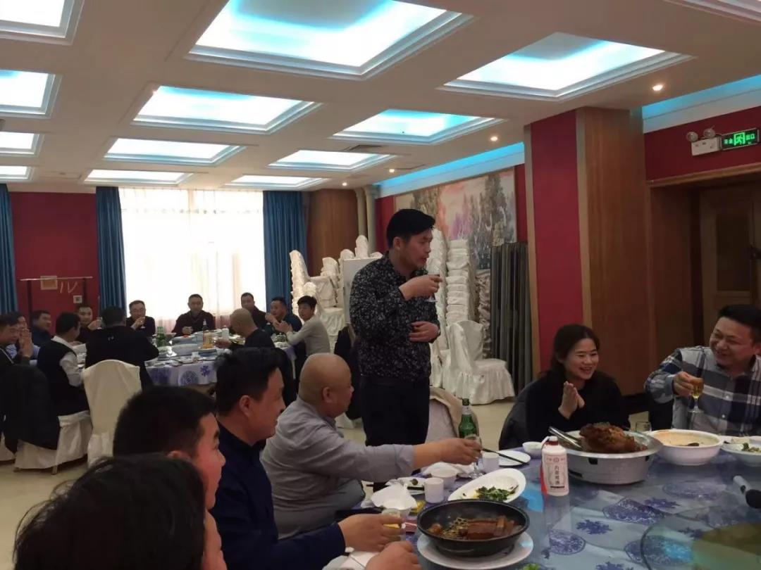 曹会长一行应邀参加西区小组座谈会活动