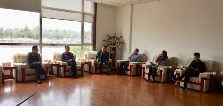 月是故乡明 情是家乡浓