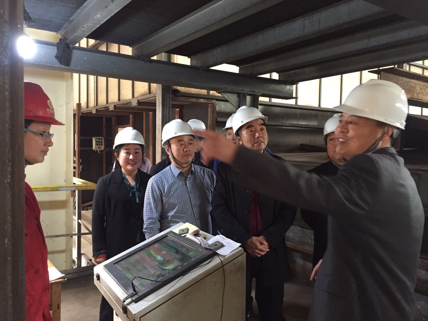 月是故乡明 情是家乡浓