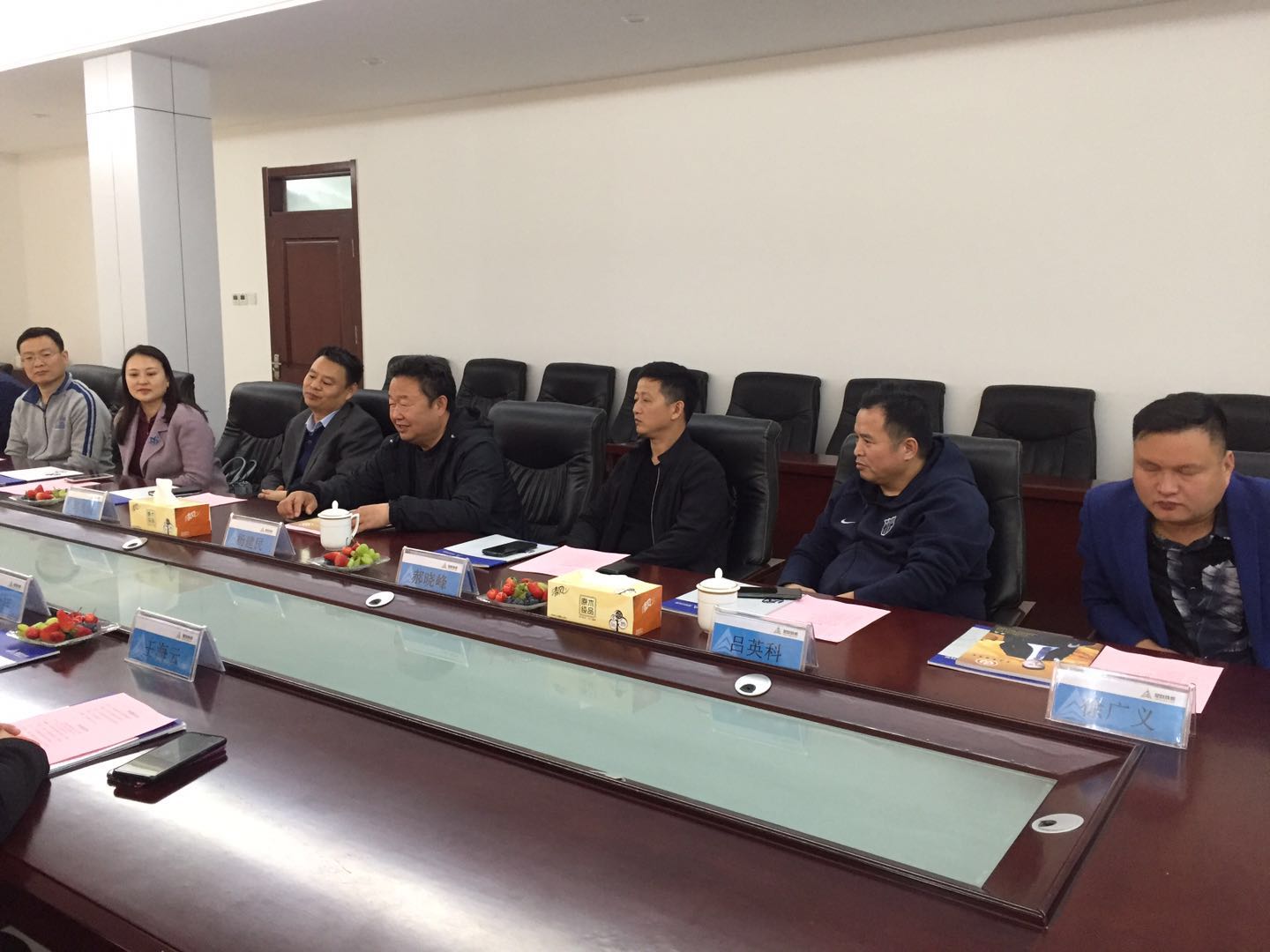 月是故乡明 情是家乡浓