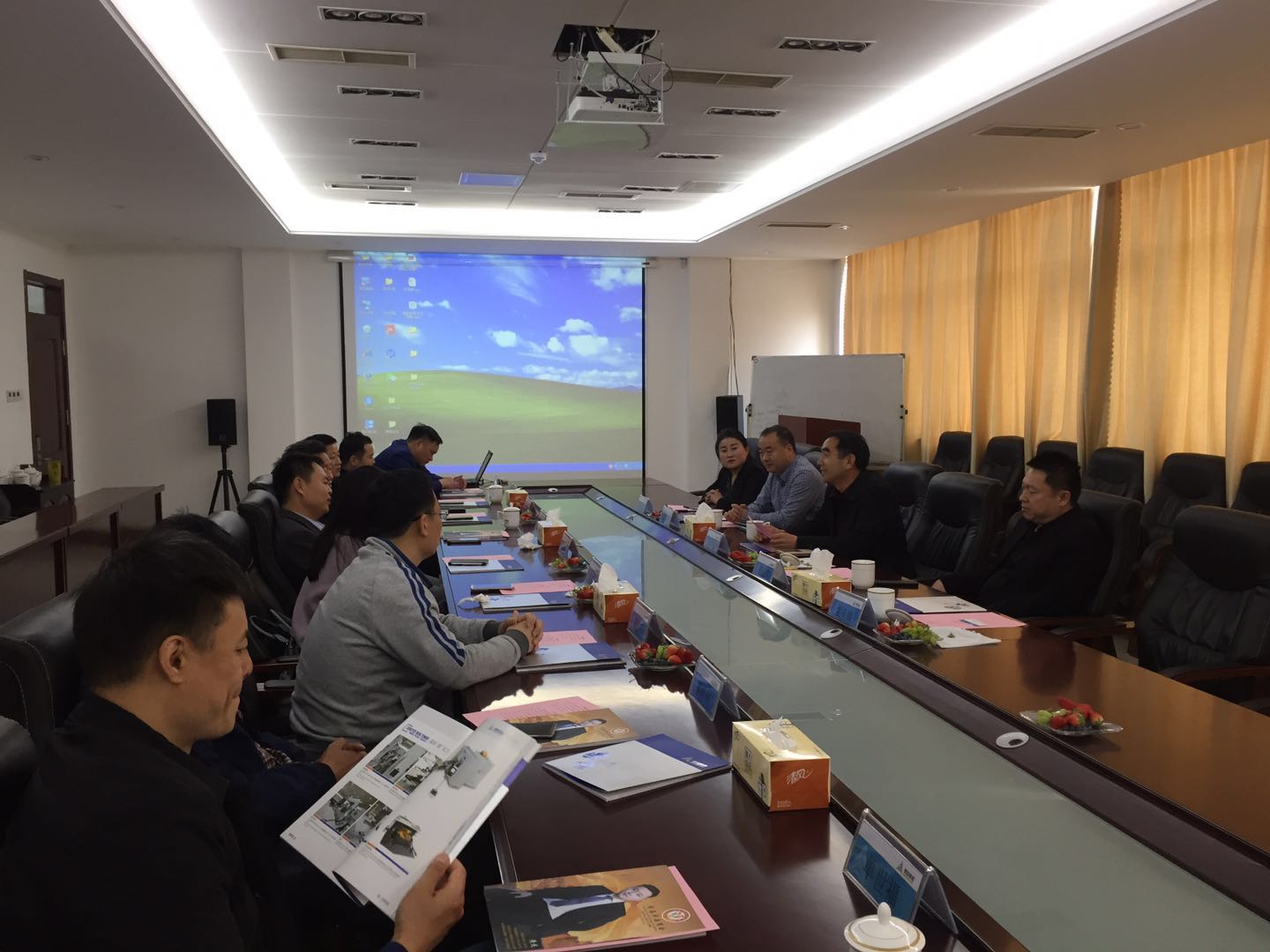 月是故乡明 情是家乡浓