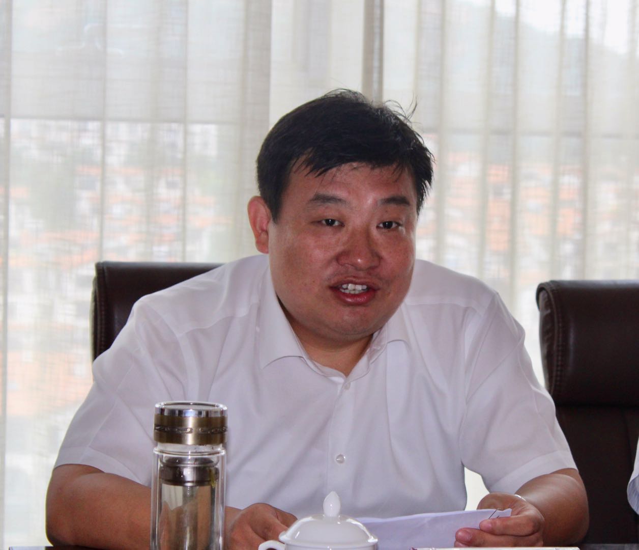 由单县县委县政府、工商联组织的＂埠外单县部分商会党建和返乡创业座谈会＂在青岛召开 