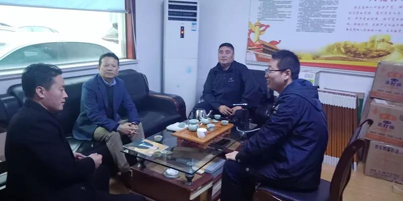 永远跟党走 支委换新颜